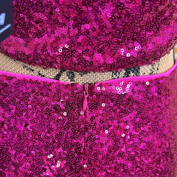 NWT Lulu’s Come My Way Magenta Sequin One-Shoulder Two-Piece Mini Dress size M - Picture 11 of 13
